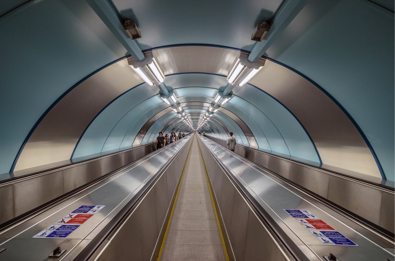 8 самых интересных станций метро Петербурга