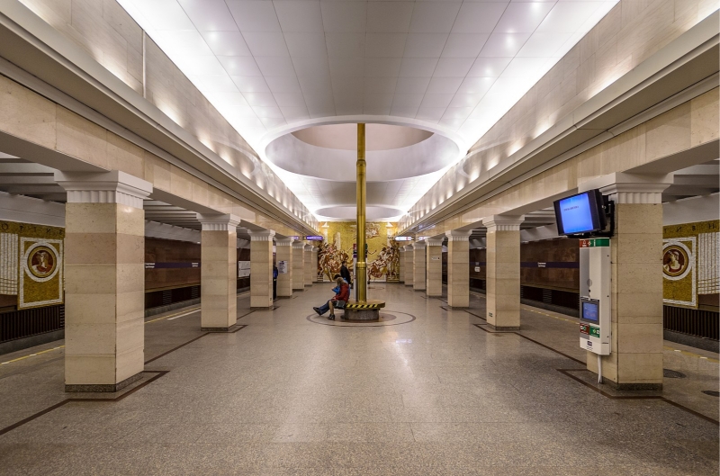 8 самых интересных станций метро Петербурга