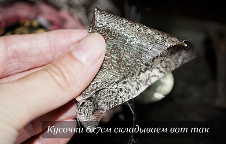 Коврик из треугольных лоскутков ткани: мастер-класс с фото