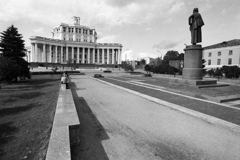 Постконструктивизм 30-х: от сталинского Дворца Советов до метро